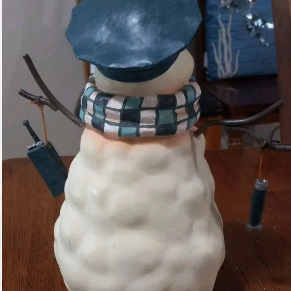 Kirkland’s Policeman Snowman Figurine Vintage Christmas Holiday Decor officer